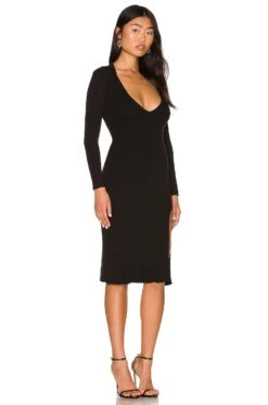 Revolve Clothing Store -Bardot Store AAYR WD11 V2